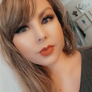 Meet your Posher, Lana